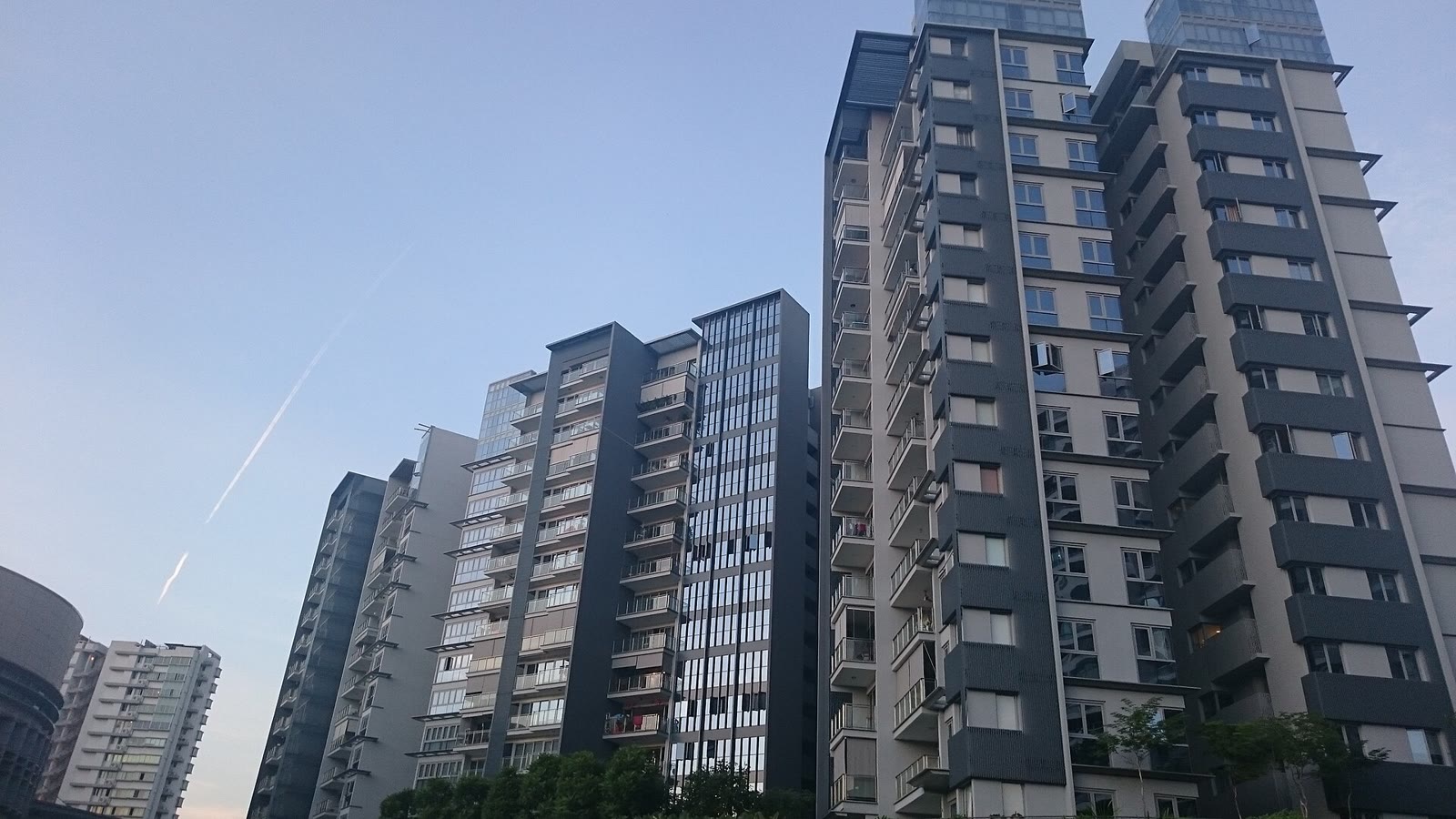 Exterior — Bedok Reservoir View